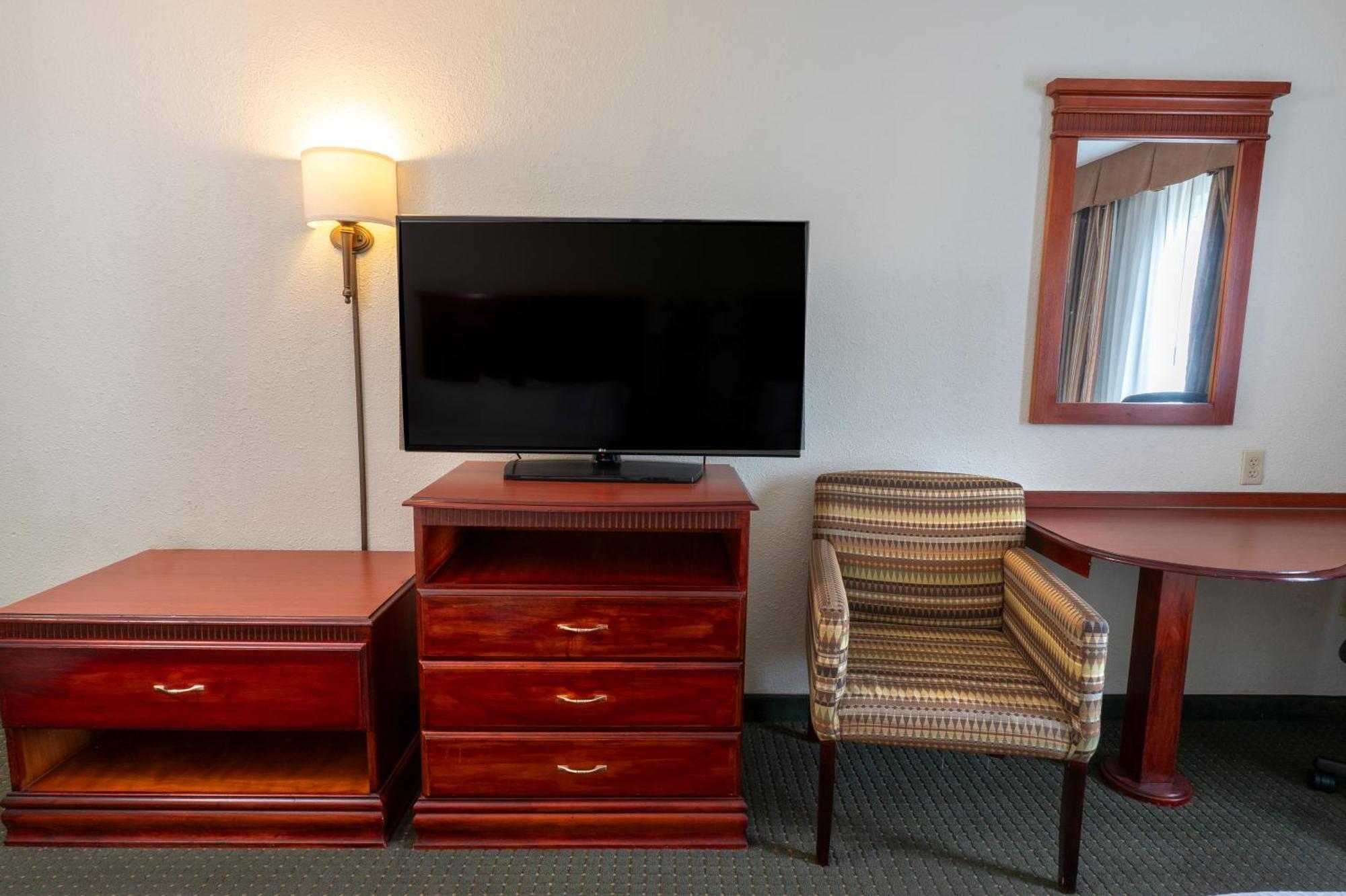 Hampton Inn By Hilton Guadalajara-Aeropuerto Las Pintas Экстерьер фото